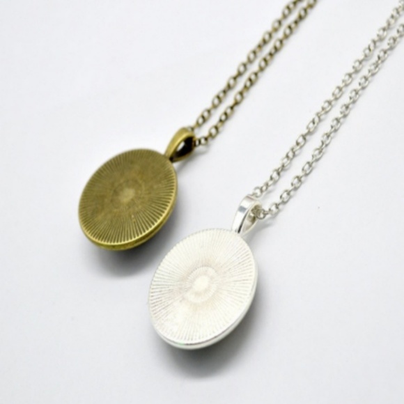 NEW Yin Yang two cat silver plated necklace - Picture 5 of 7